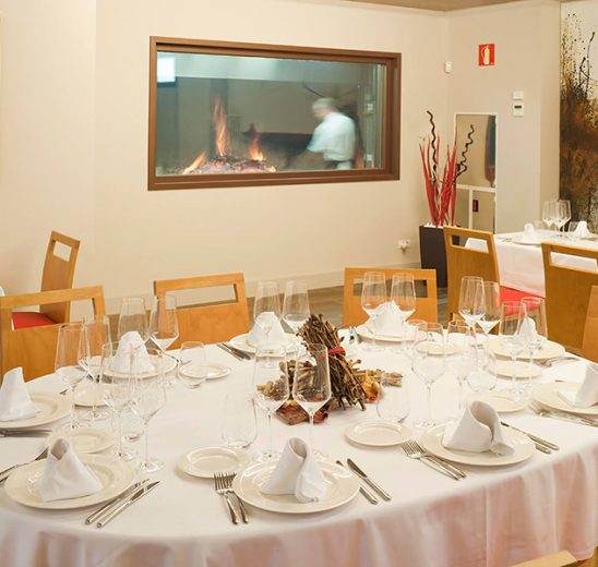 restaurante-enoturismo-rioja-bodegas-lozano-comedor1